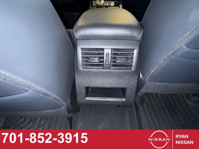 Used 2024 Mitsubishi Outlander SE image 41