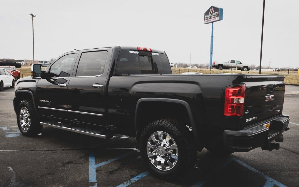 Used 2016 GMC Sierra 2500 Denali w/ Duramax Plus Package image 28