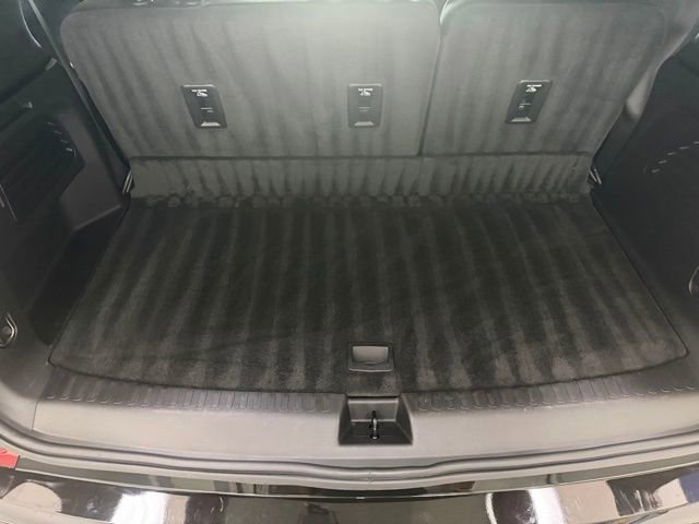 Used 2026 GMC Acadia Denali AWD/4WD image 24