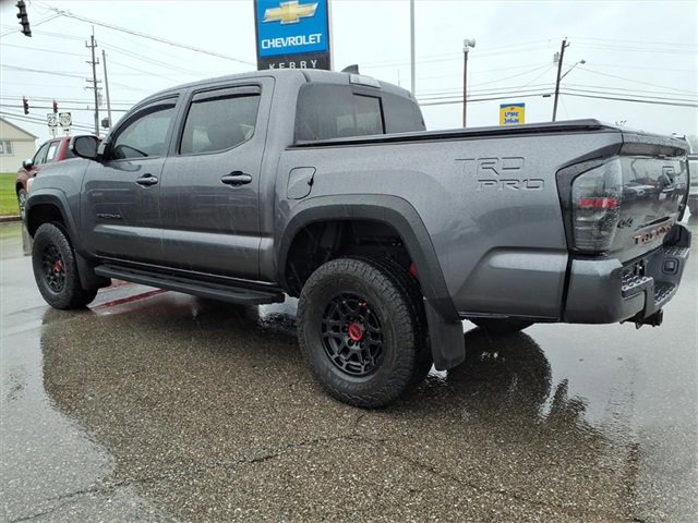 Used 2022 Toyota Tacoma TRD Pro image 3