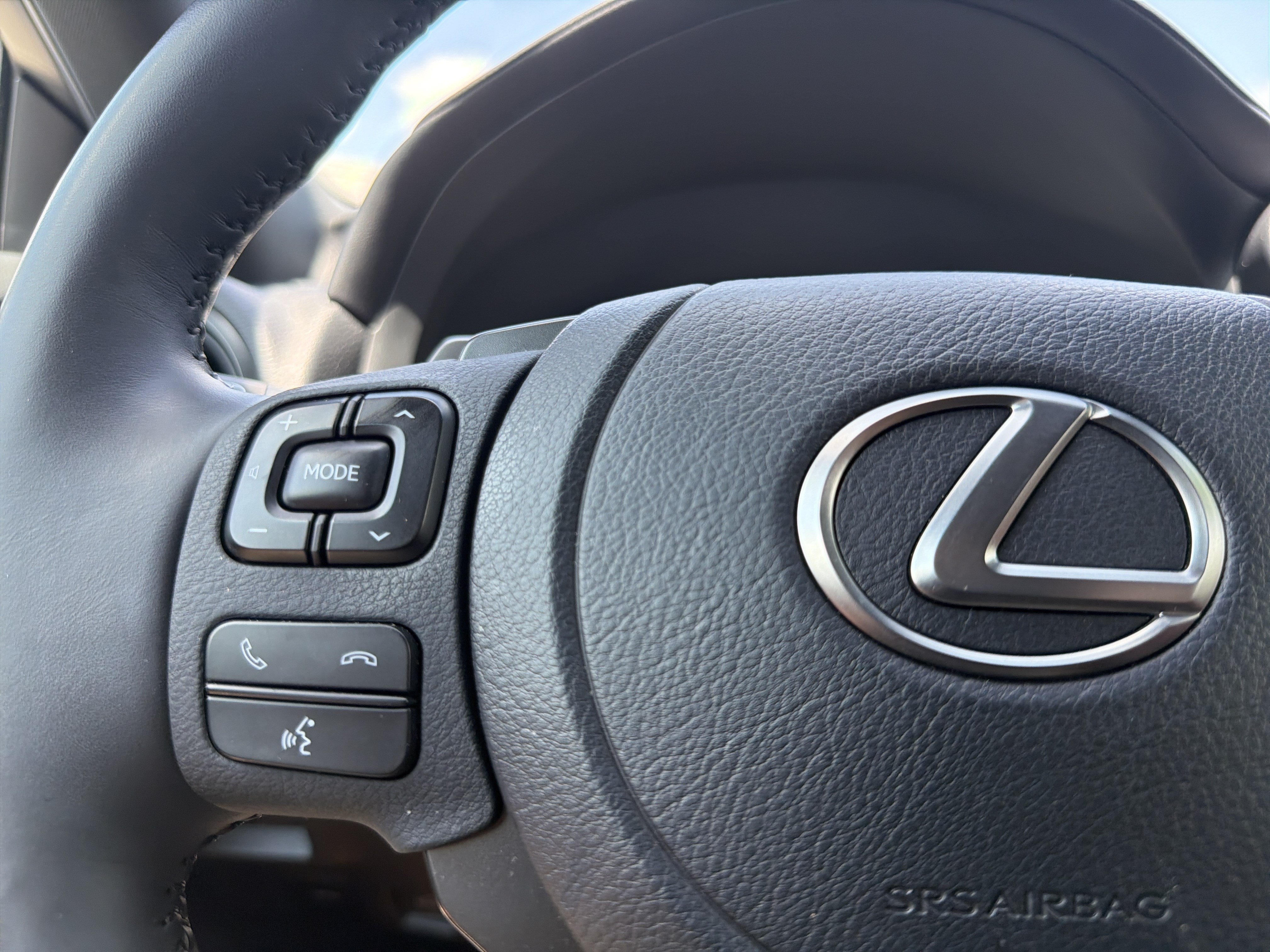 Used 2024 Lexus IS 300 w/ Comfort Package RWD image 10