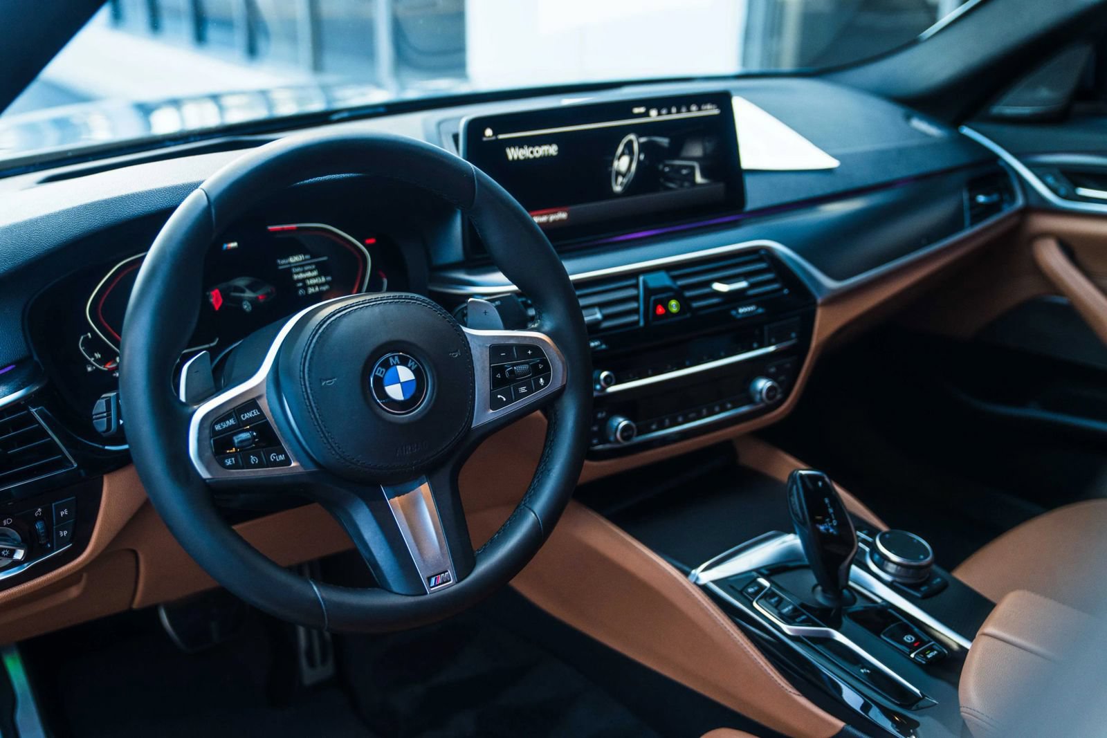 Used 2021 BMW 530i w/ M Sport Package RWD image 21