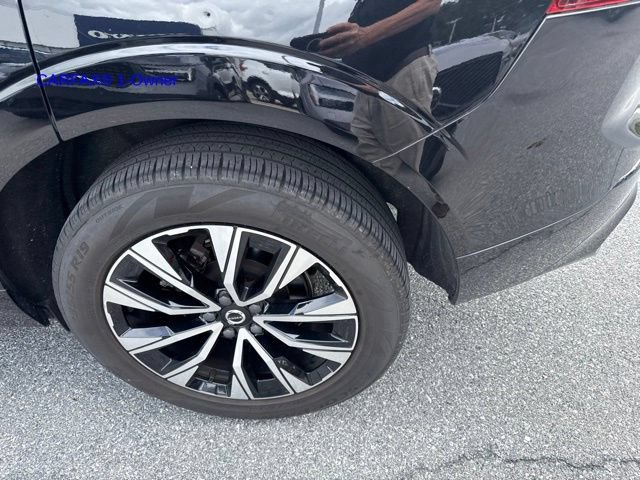 Certified 2023 Volvo XC60 B5 Plus w/ Climate Package AWD/4WD image 14