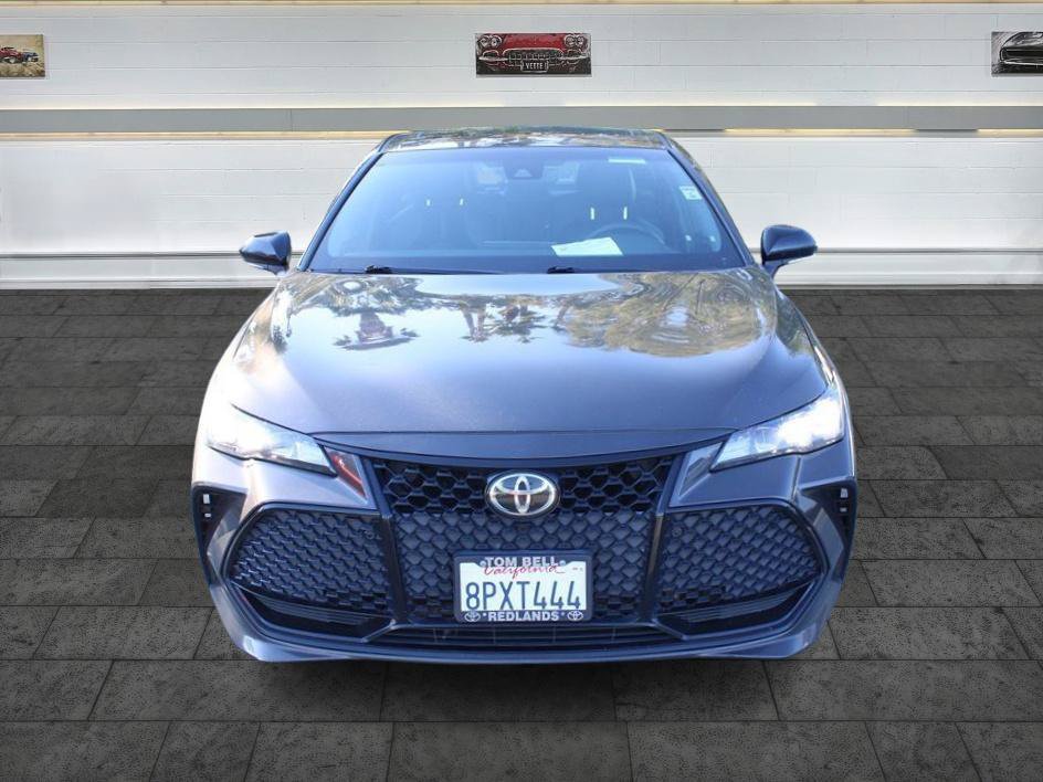 Used 2020 Toyota Avalon XSE w/ Preferred Accessory Package FWD image 2