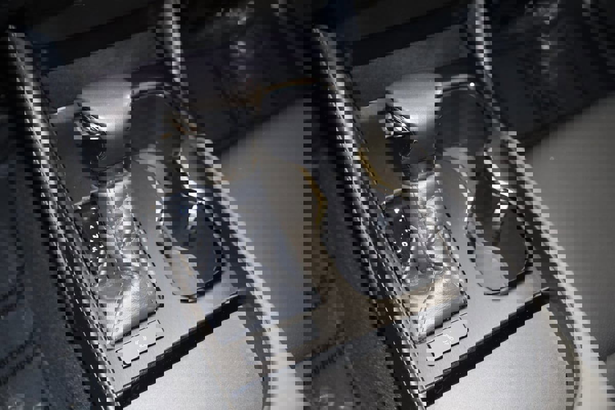 Used 2024 Lexus ES 350 w/ Accessory Package (Z2) image 26