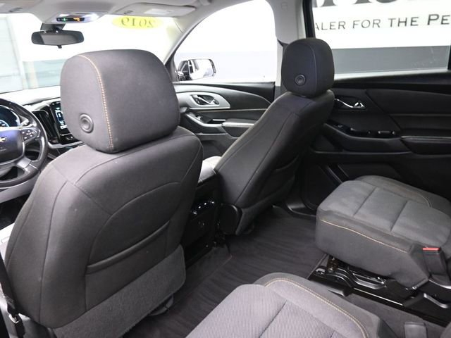 Used 2019 Chevrolet Traverse LT image 25