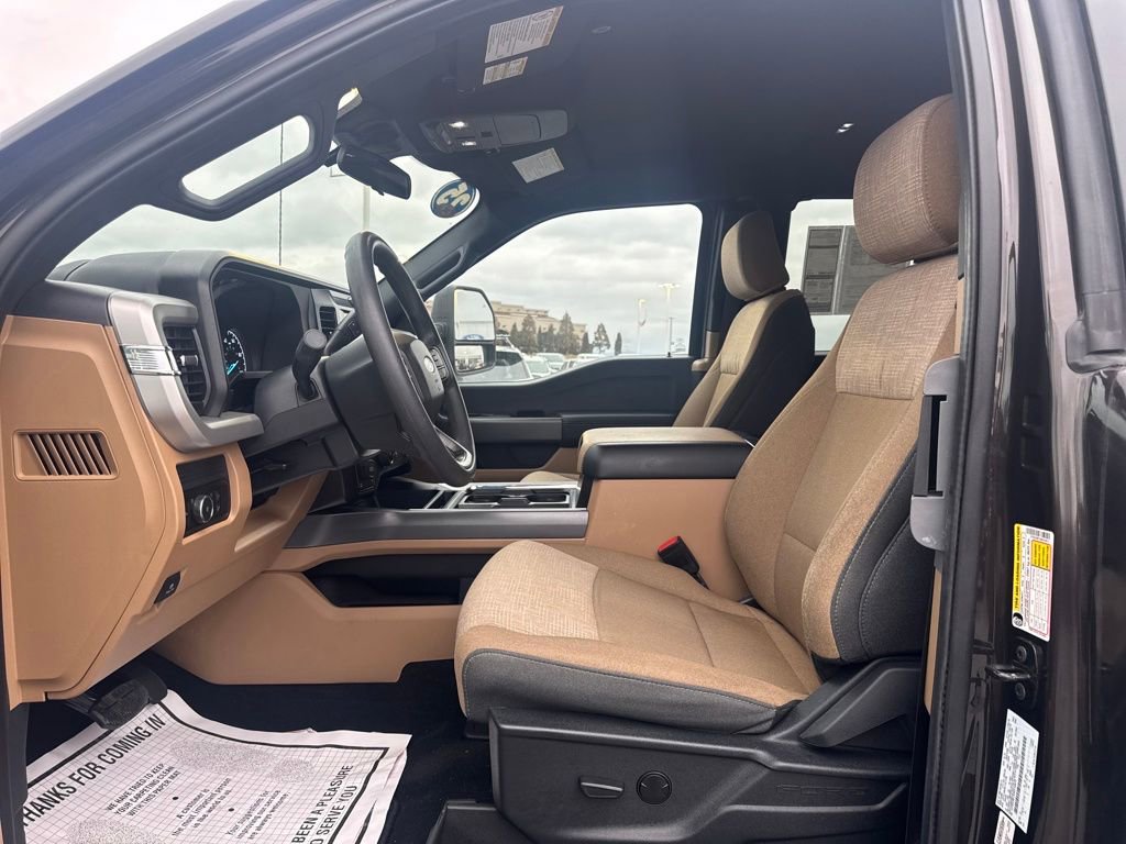 Used 2025 Ford F350 XLT image 32