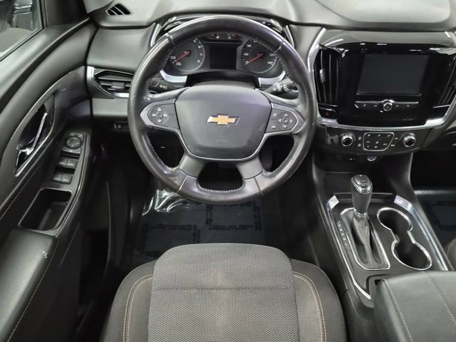 Used 2018 Chevrolet Traverse LT image 11