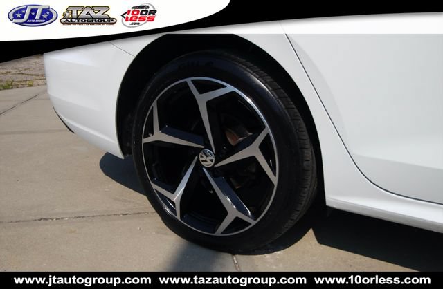 Used 2021 Volkswagen Passat 2.0T R-Line FWD image 9