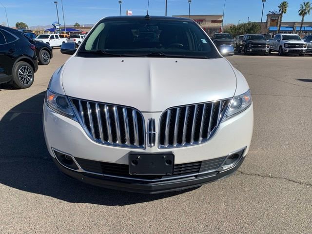 Used 2012 Lincoln MKX FWD image 2