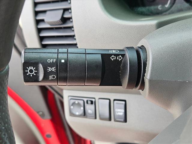 Used 2018 Nissan Frontier SV RWD image 16