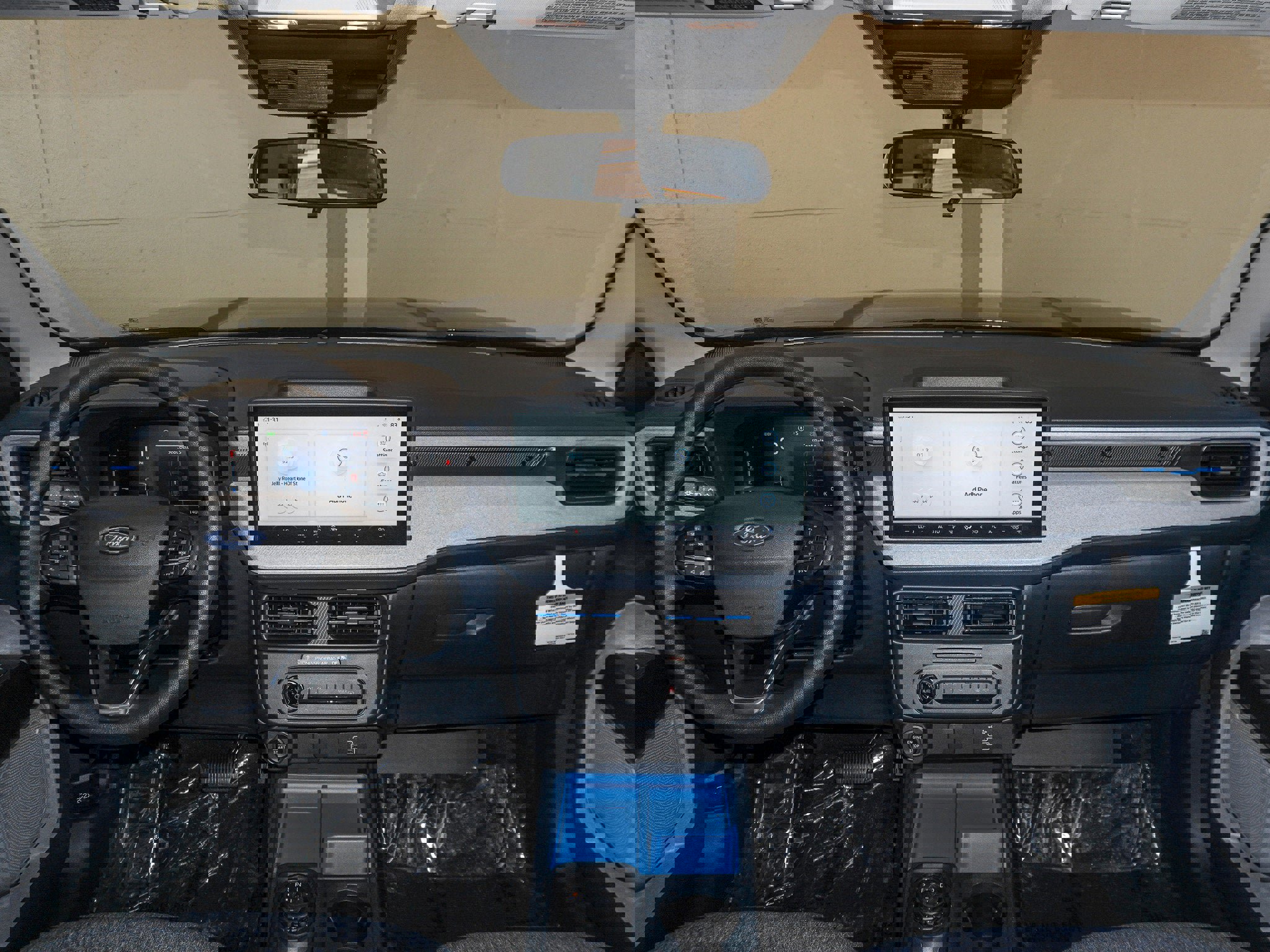 New 2025 Ford Maverick XLT image 26