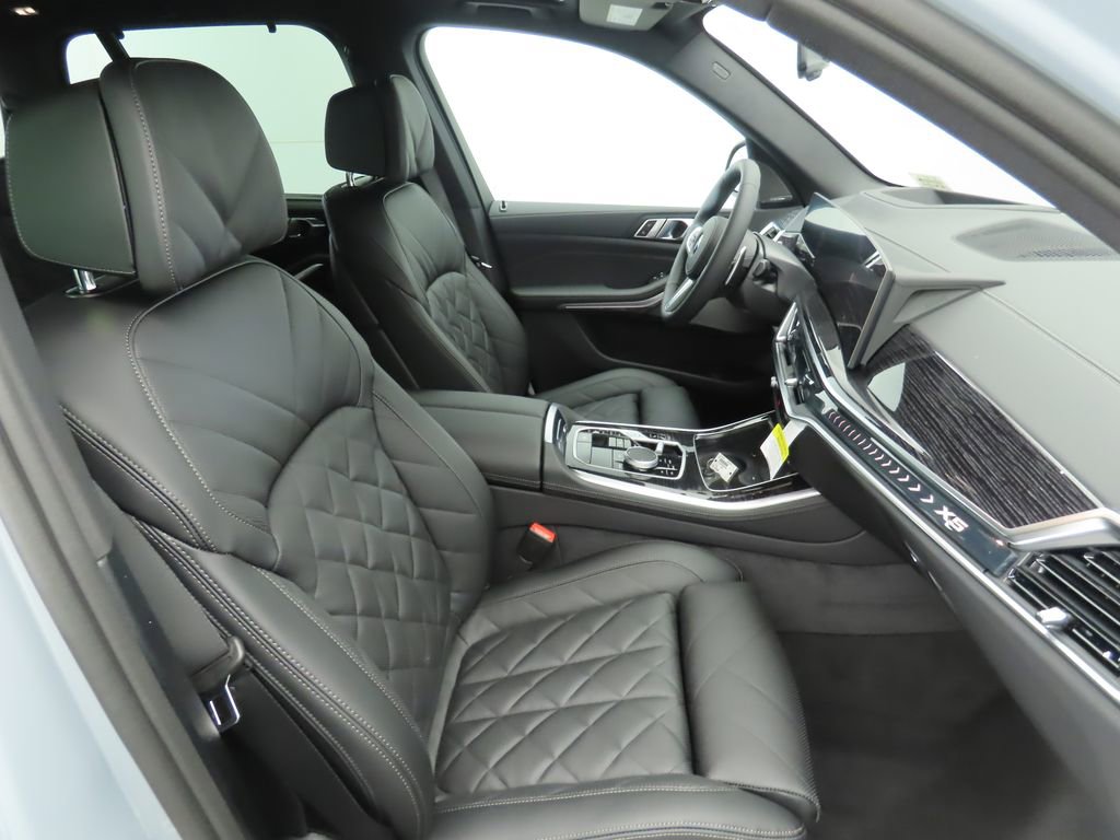 New 2026 BMW X5 xDrive40i w/ M Sport Package image 19