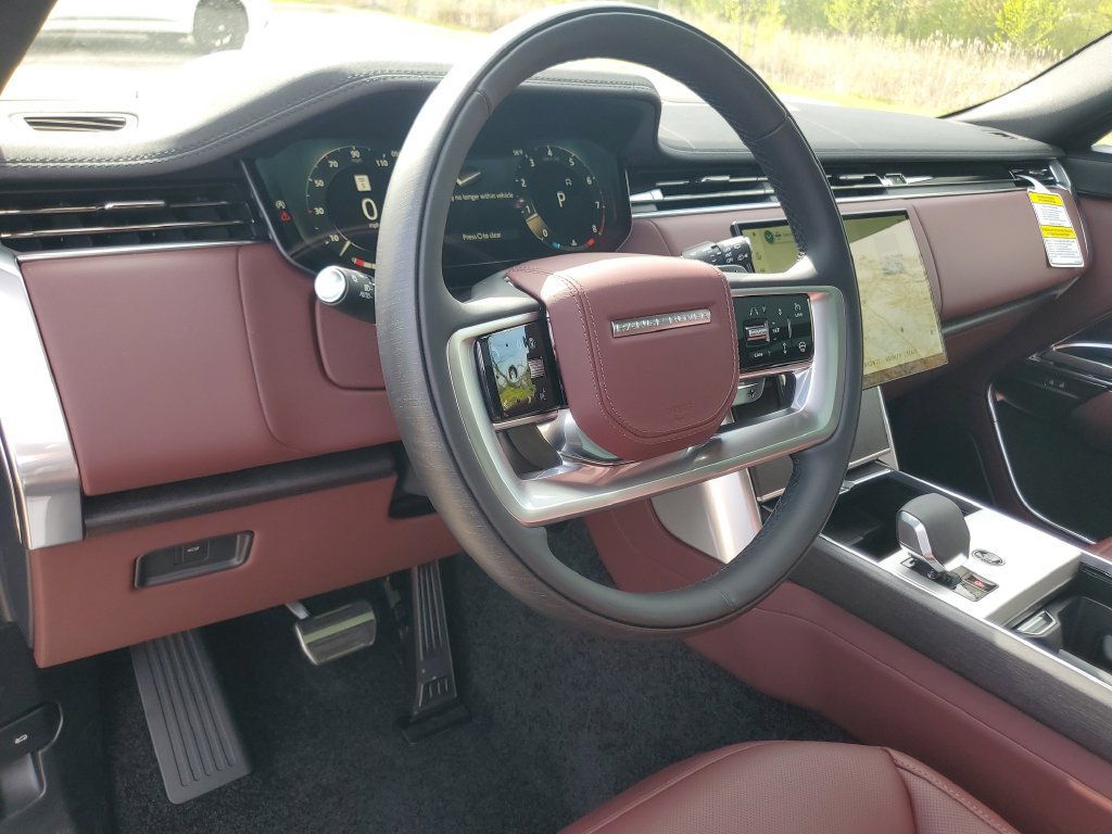 New 2026 Land Rover Range Rover SE AWD/4WD image 13