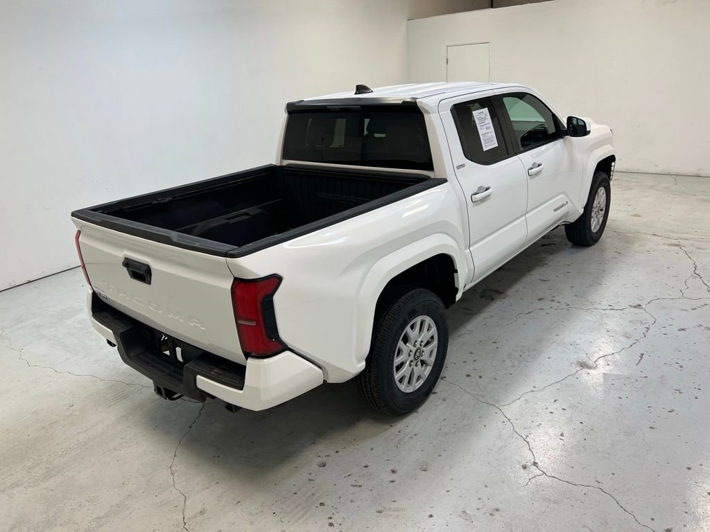 Used 2024 Toyota Tacoma SR5 AWD/4WD image 3