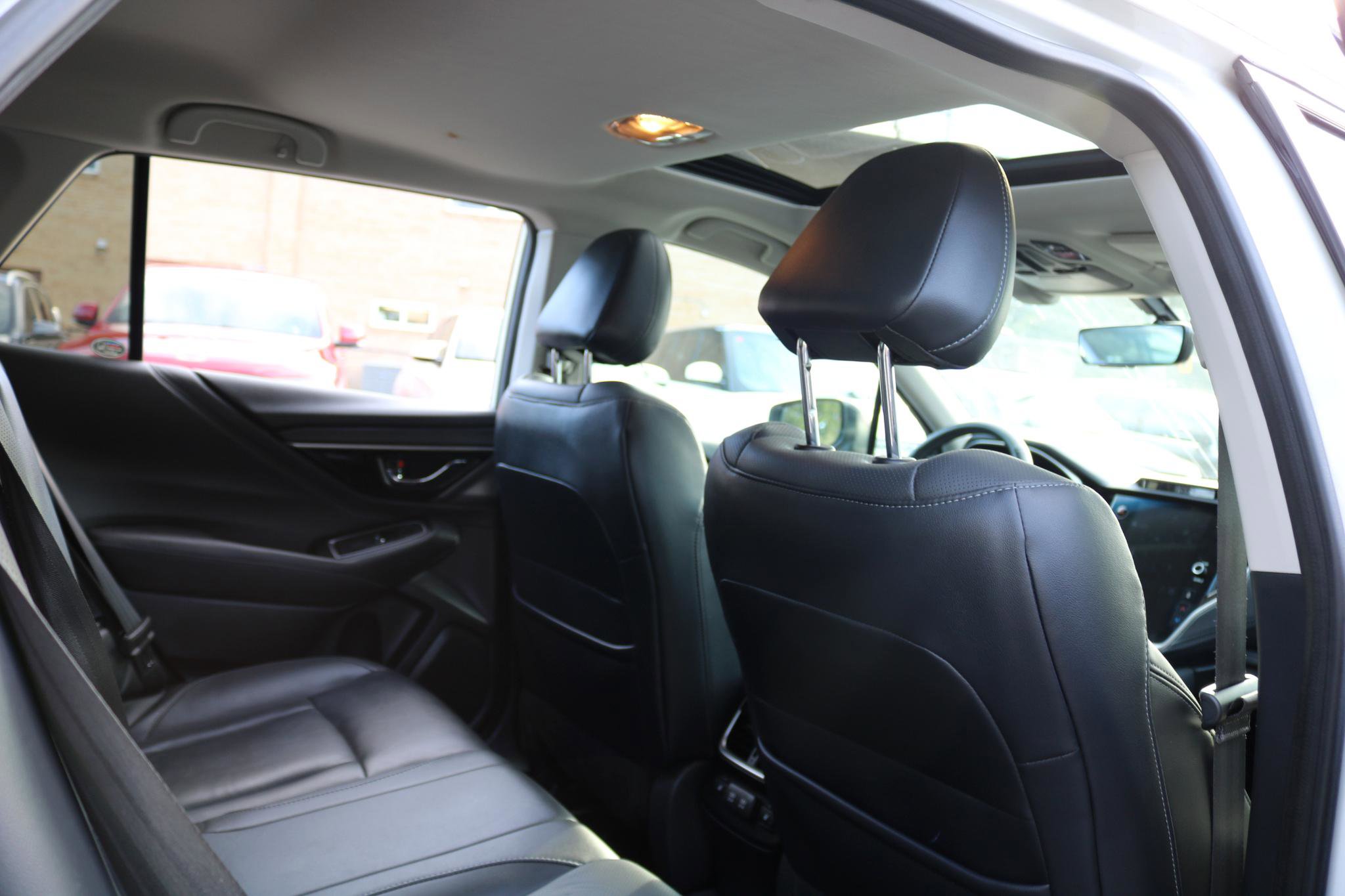 Used 2020 Subaru Outback Limited image 44