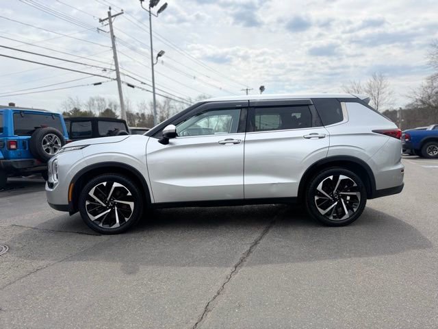 Used 2022 Mitsubishi Outlander ES AWD/4WD image 5