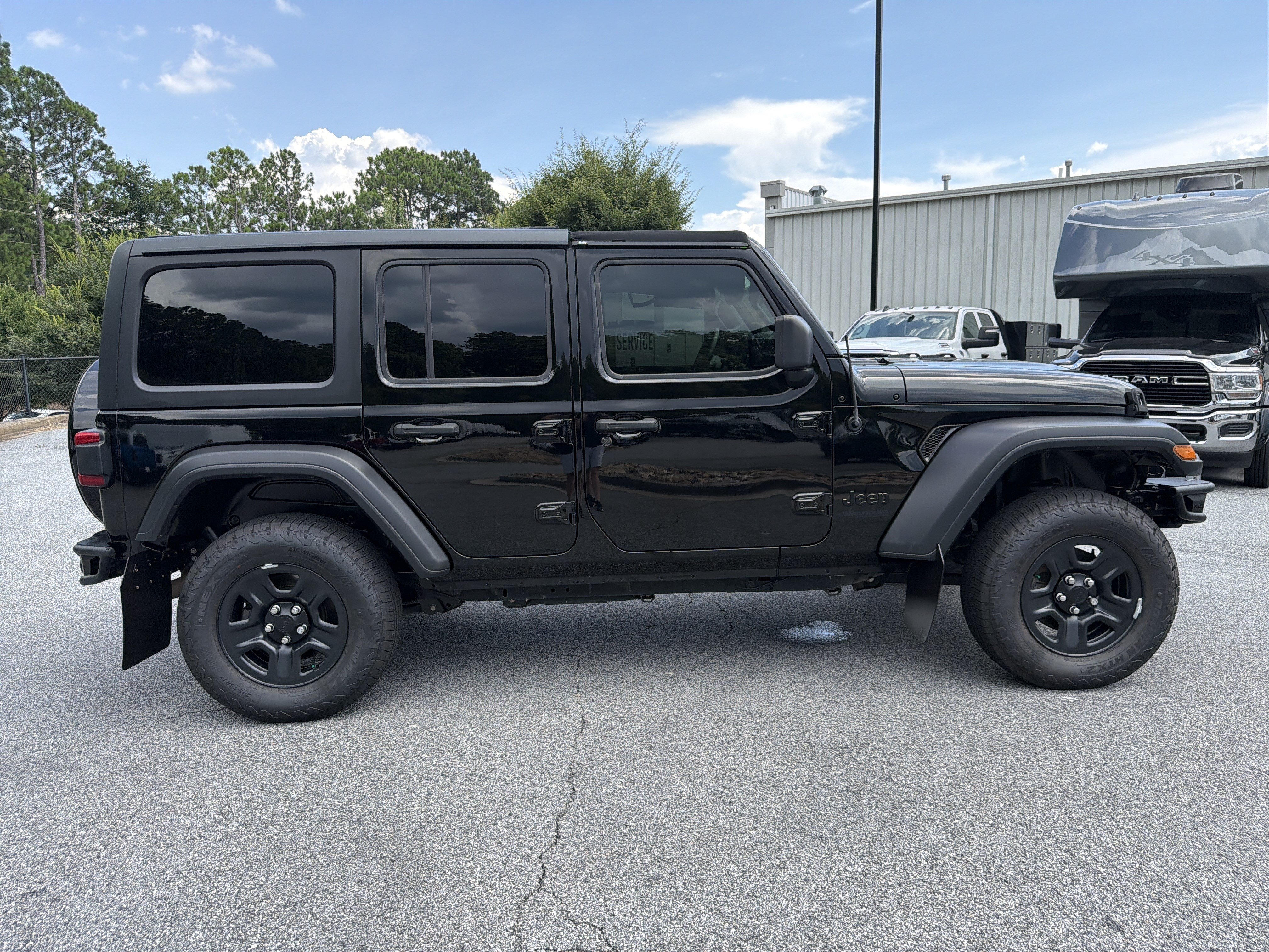 Used 2020 Jeep Wrangler Unlimited Sport AWD/4WD image 9