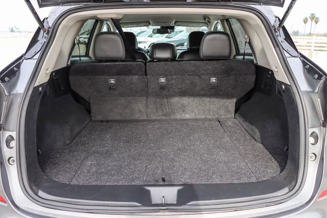 Used 2023 Nissan Murano SV image 28