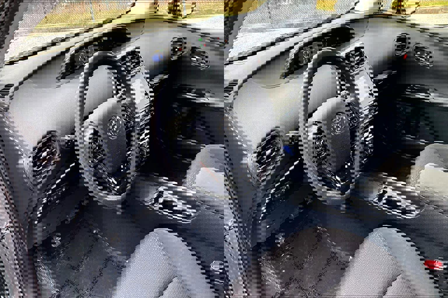 Used 2019 Toyota Prius LE image 17