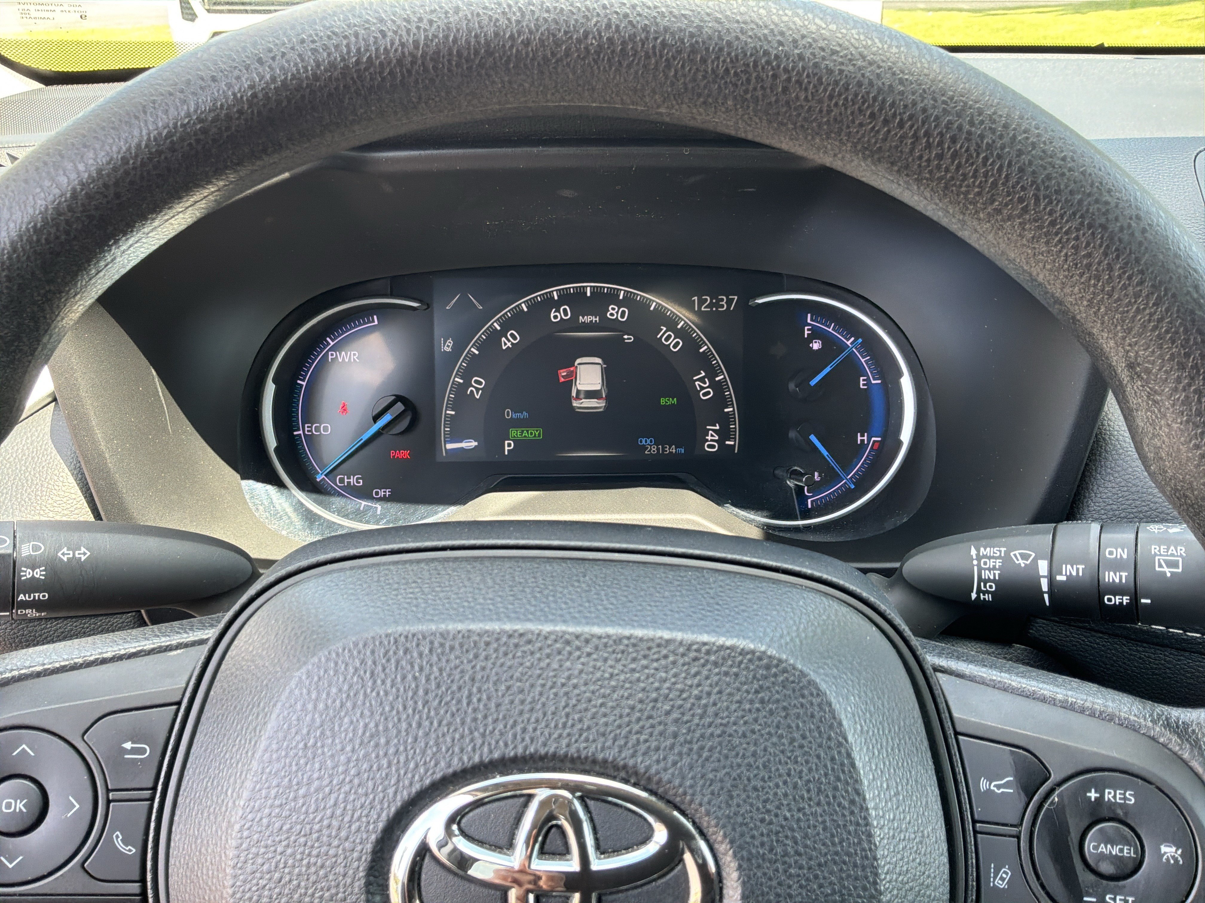 Used 2024 Toyota RAV4 XLE AWD/4WD image 21