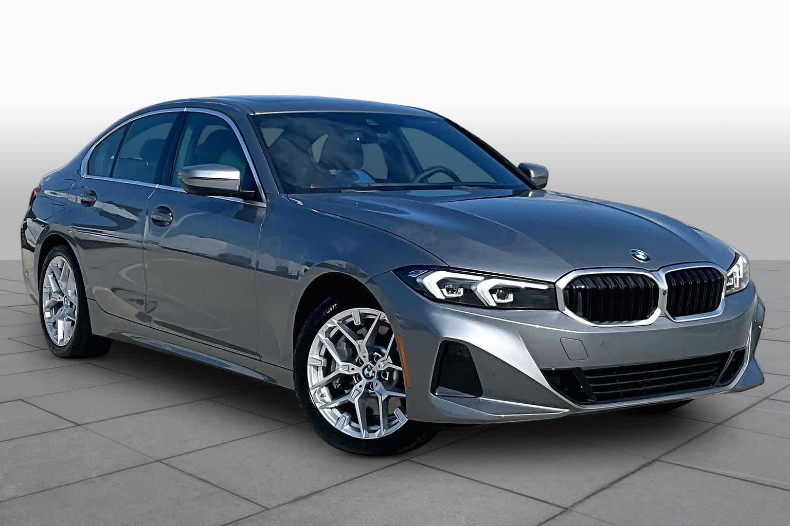 Used 2026 BMW 330i Sedan RWD image 2