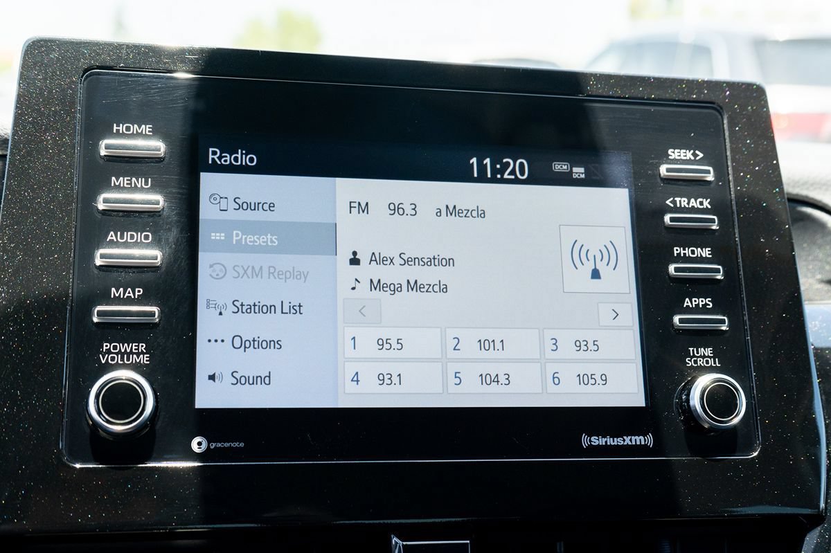 Used 2022 Toyota Camry SE w/ Convenience Package FWD image 26