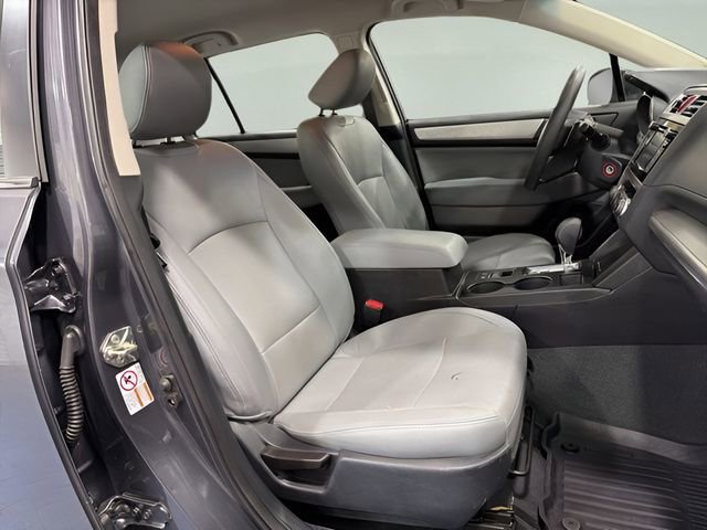 Used 2019 Subaru Outback 2.5i AWD/4WD image 14
