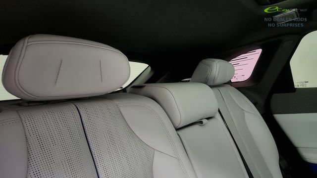 Used 2025 Cadillac Optiq Sport 2 AWD/4WD image 41