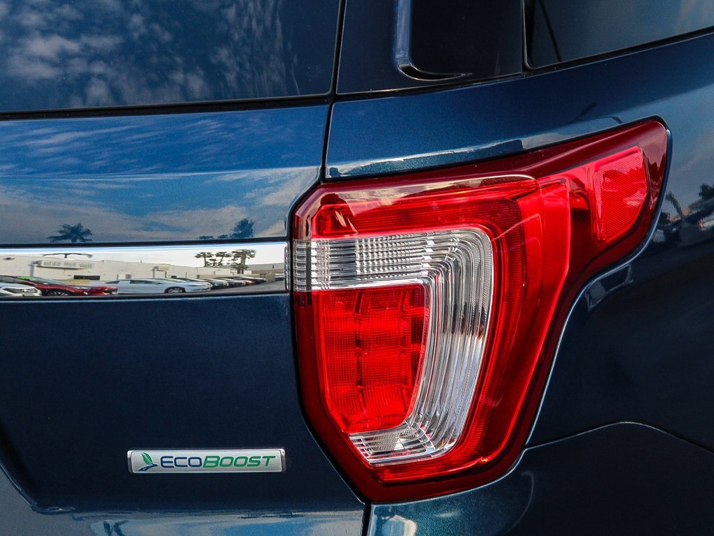 Used 2017 Ford Explorer XLT w/ Equipment Group 202A image 10