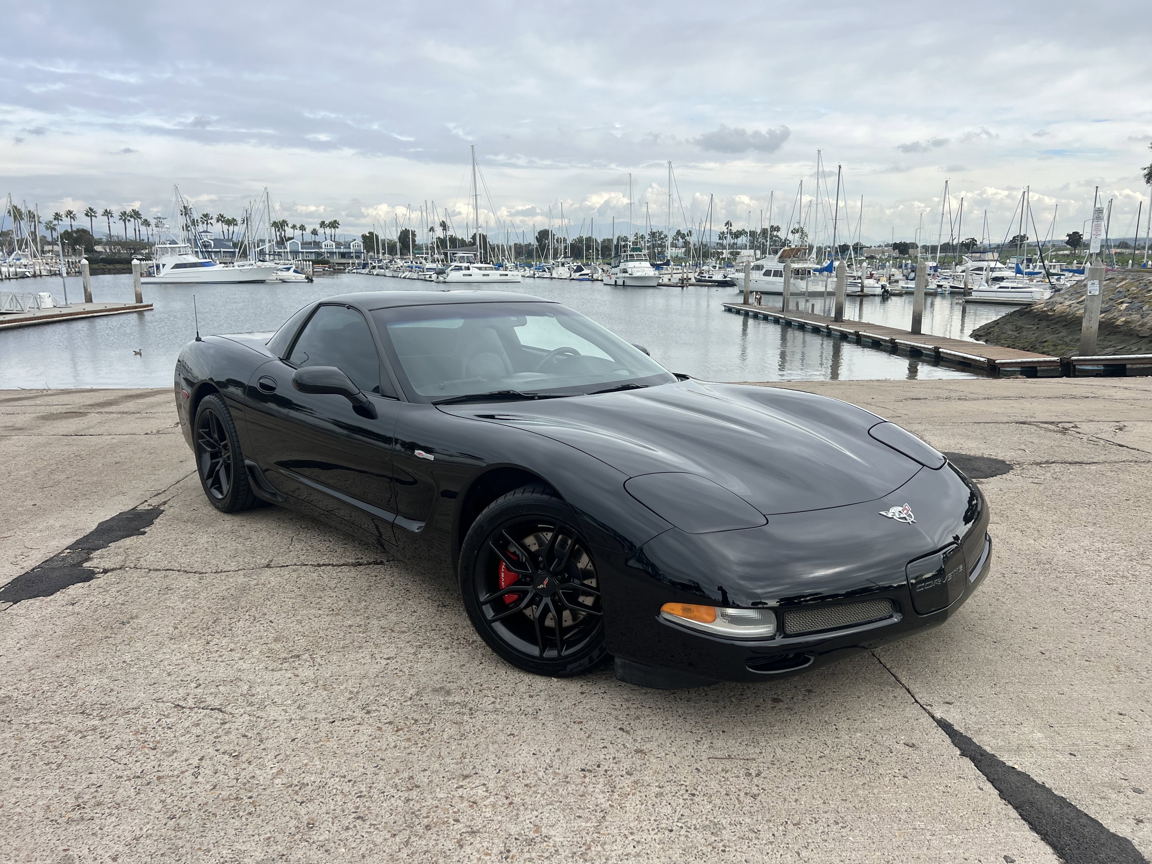Used 2003 Chevrolet Corvette Z06 w/ Memory Package, 3 Drivers RWD image 2