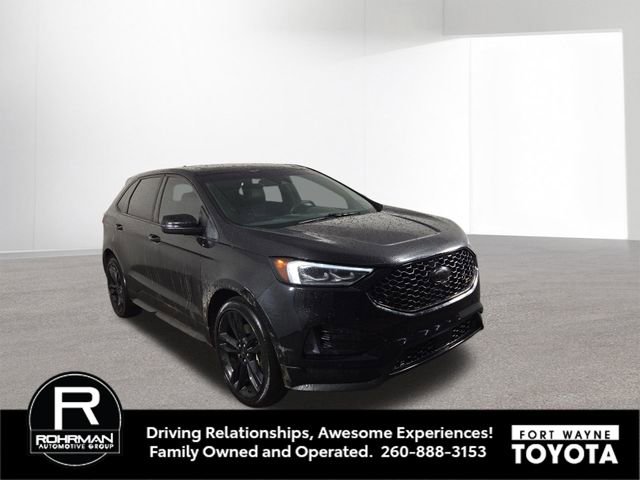 Used 2020 Ford Edge ST w/ Equipment Group 401A image 4