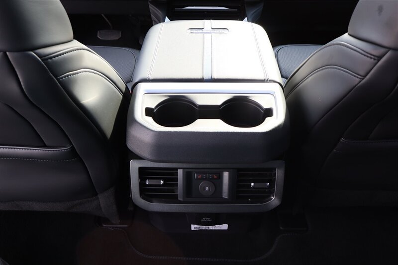 Used 2026 Ford F450 Platinum AWD/4WD image 28