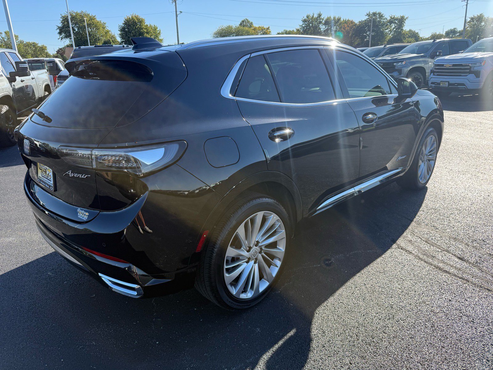 Used 2025 Buick Envision Avenir AWD/4WD image 6