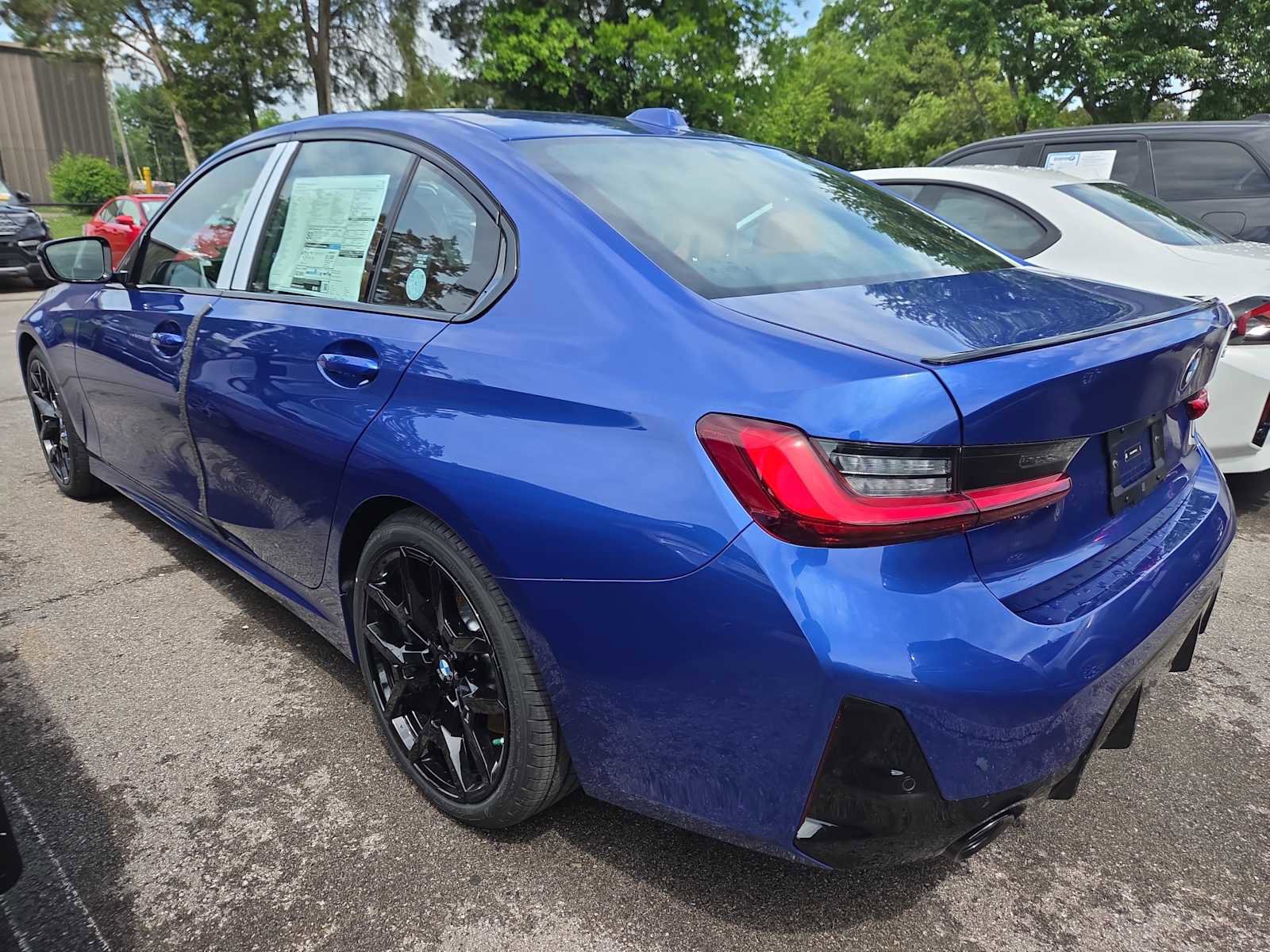 New 2026 BMW 330i Sedan w/ M Sport Package RWD image 7