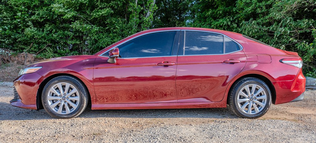 Used 2018 Toyota Camry XLE w/ Audio Package FWD image 2