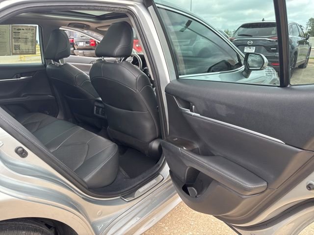Used 2024 Toyota Camry XSE w/ Navigation Package image 27