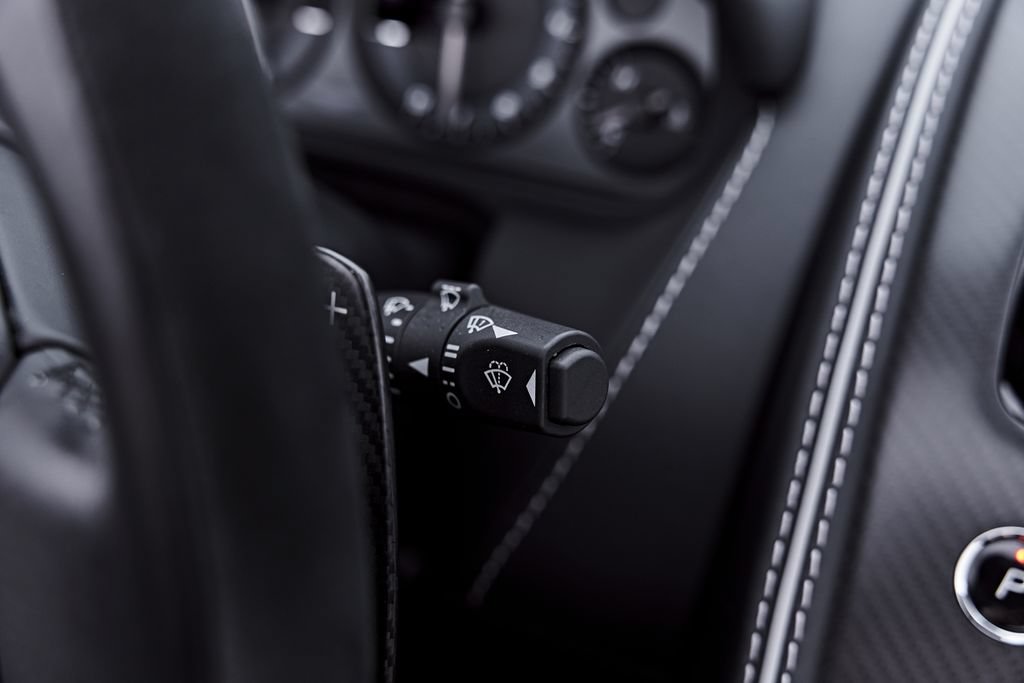 Used 2016 Aston Martin DB9 GT RWD image 69