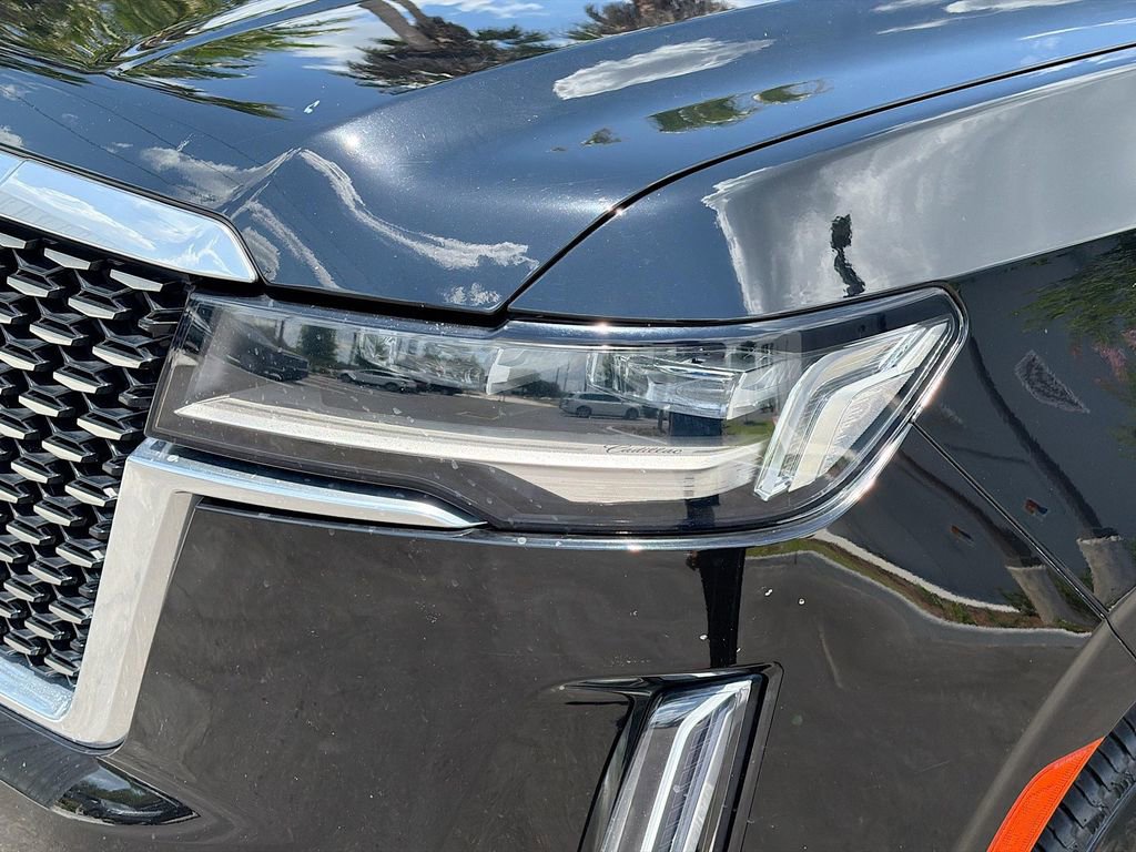 Used 2021 Cadillac Escalade ESV Premium Luxury w/ Driver Assist Tech Package AWD/4WD image 9