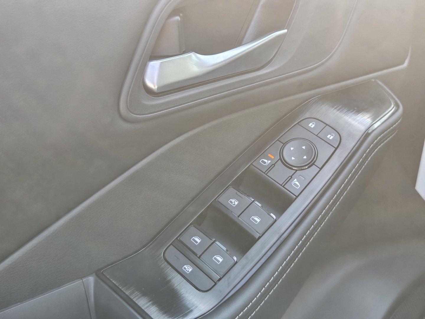 New 2027 Nissan Rogue SV AWD/4WD image 26