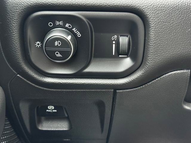 Used 2023 RAM 1500 Big Horn AWD/4WD image 24