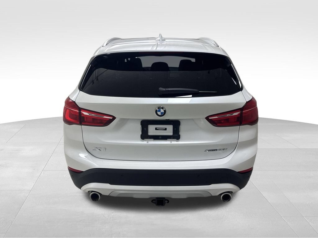 Used 2022 BMW X1 xDrive28i AWD/4WD image 9