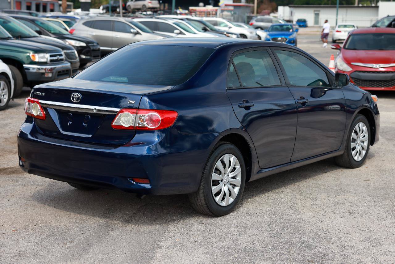 Used 2012 Toyota Corolla LE FWD image 11