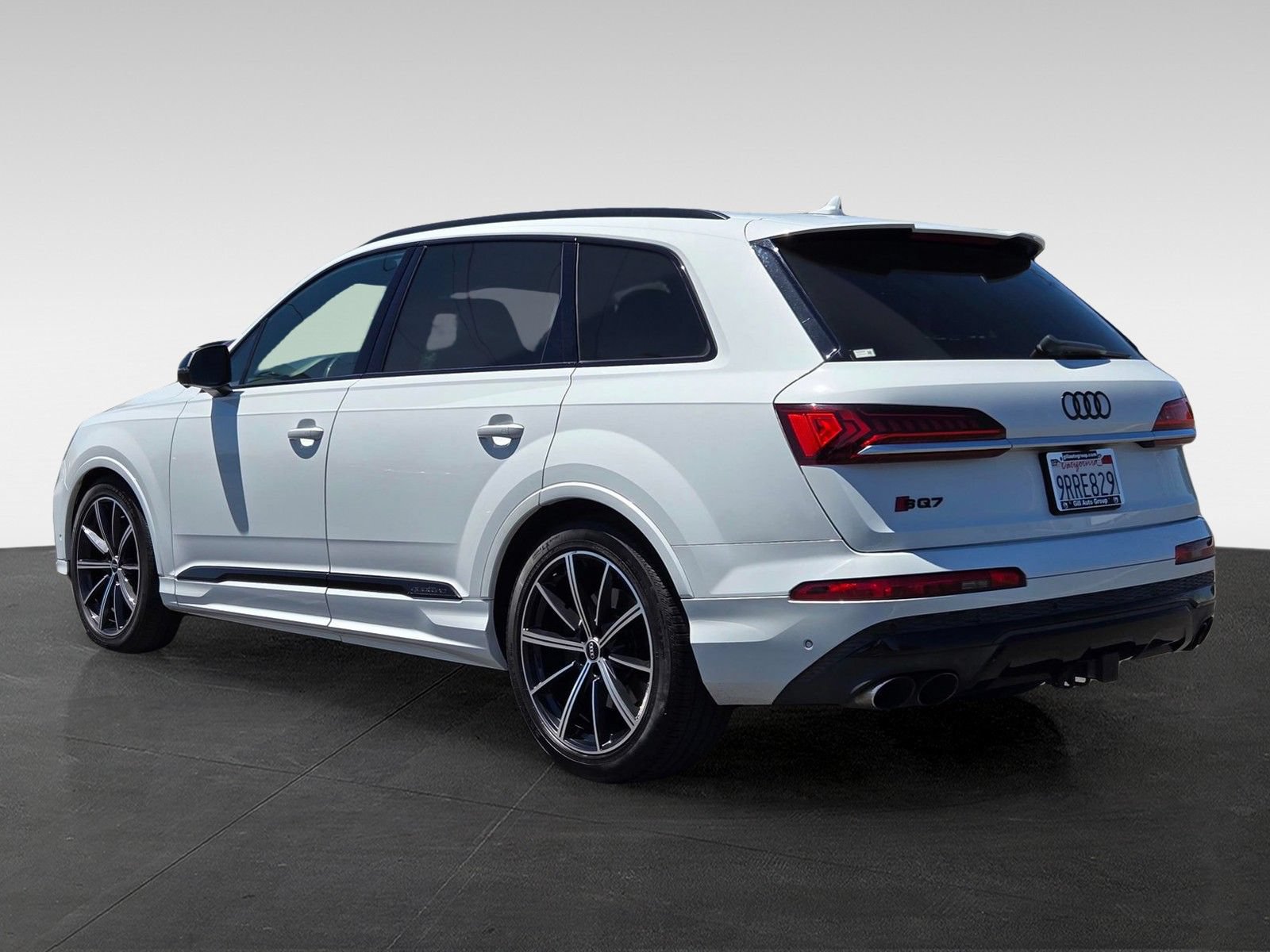 Used 2021 Audi SQ7 Premium Plus w/ SQ7 Black Optic Package AWD/4WD image 6