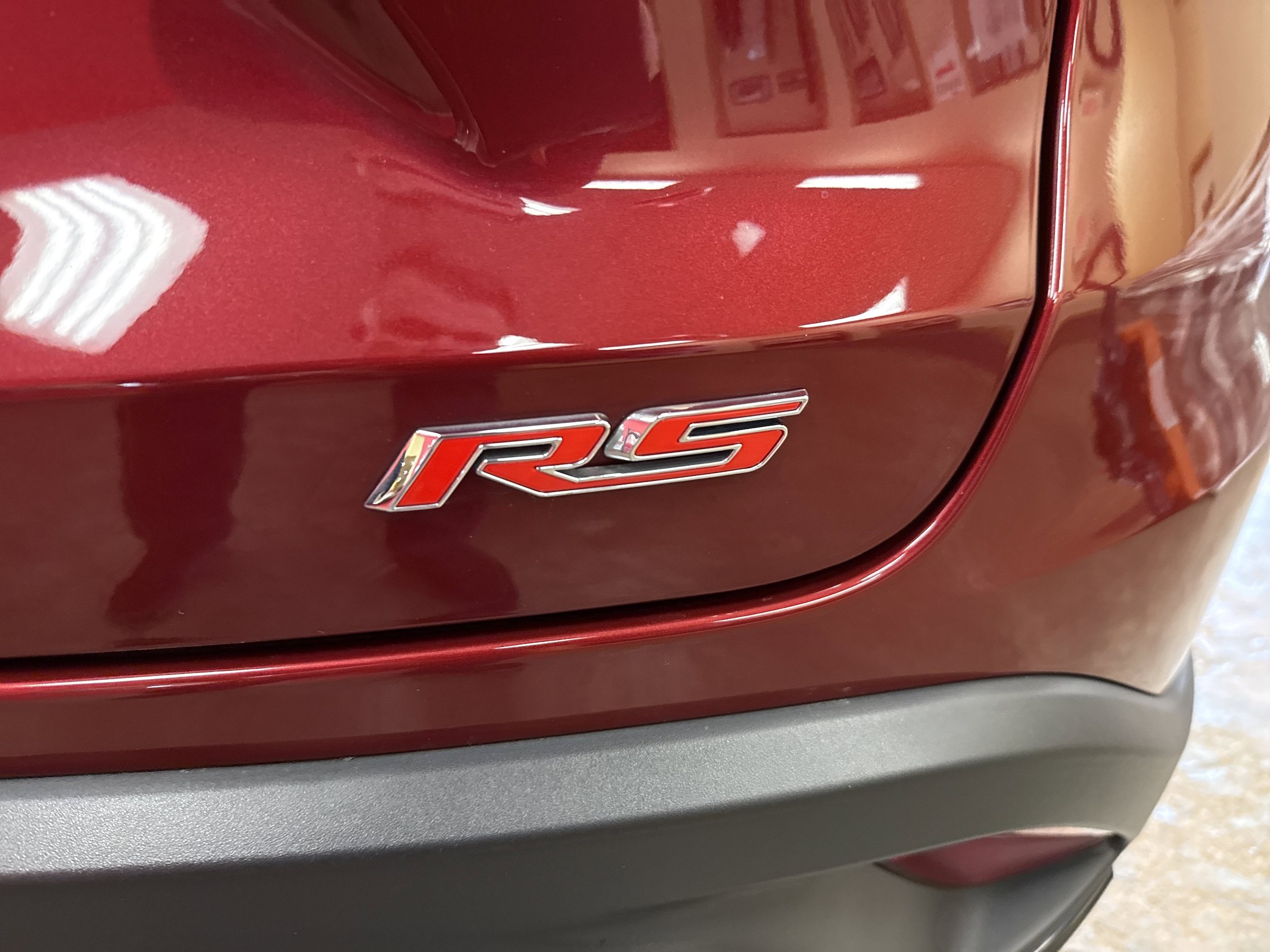 Used 2024 Chevrolet Trax RS FWD image 11