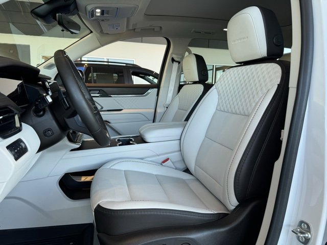 Certified 2024 GMC Acadia Denali w/ Super Cruise Package image 9