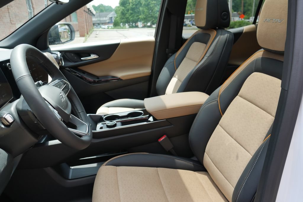 New 2027 Chevrolet Equinox ACTIV w/ Safety and Technology Package AWD/4WD image 38
