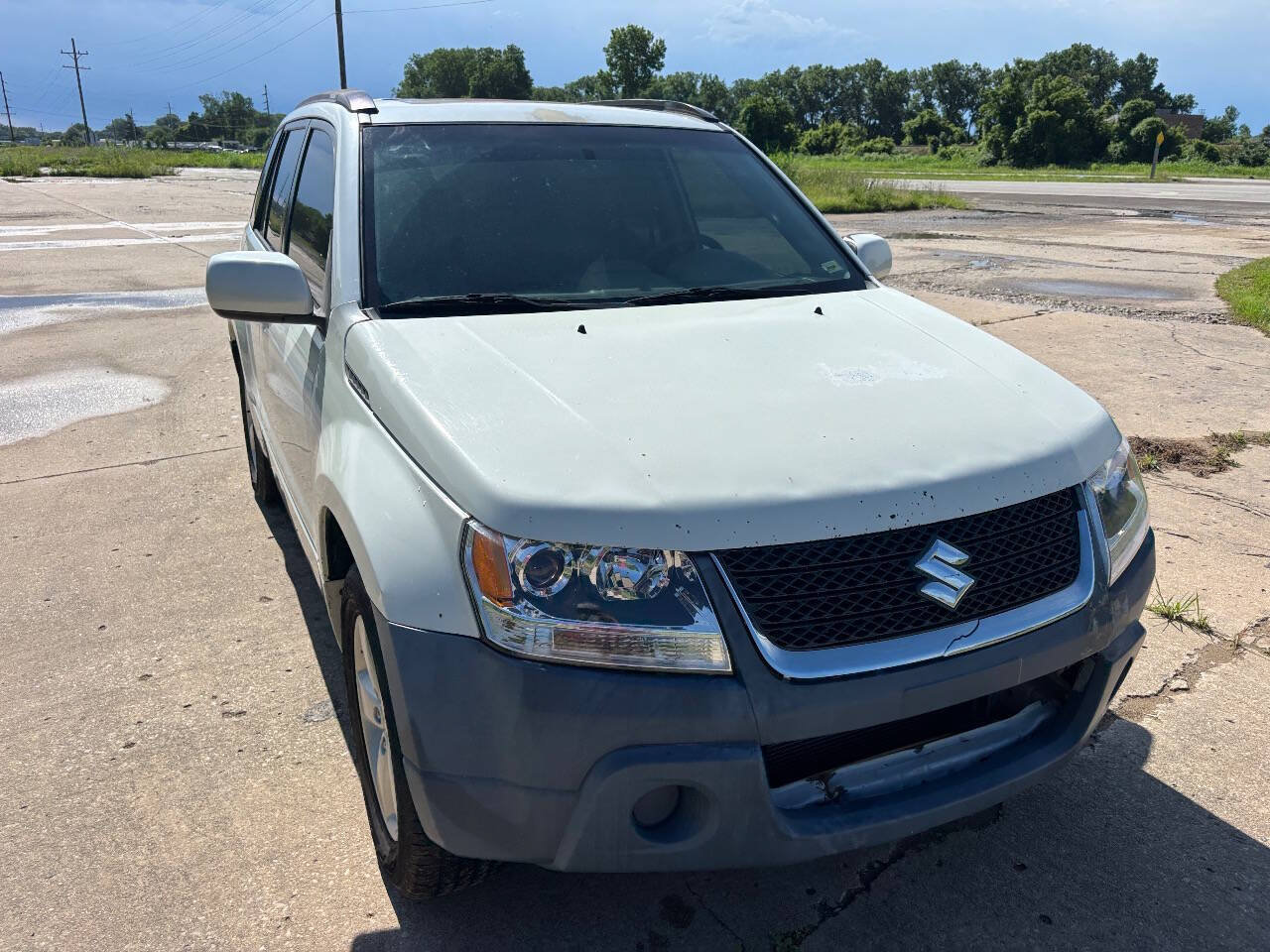 Used 2010 Suzuki Grand Vitara Limited RWD image 8