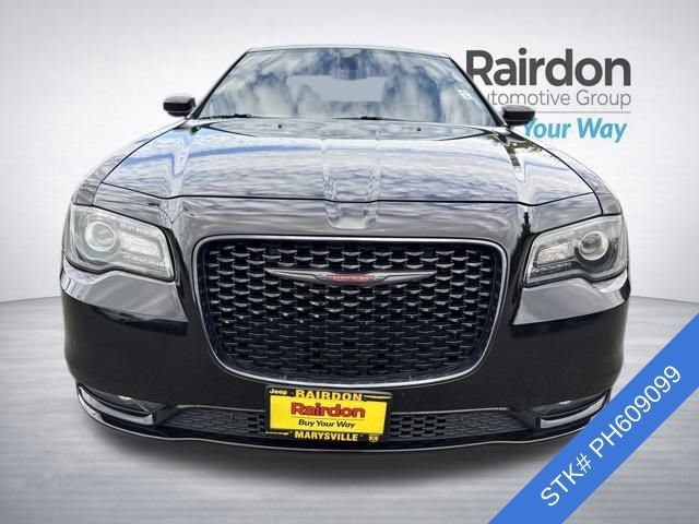 Used 2023 Chrysler 300 S RWD image 2