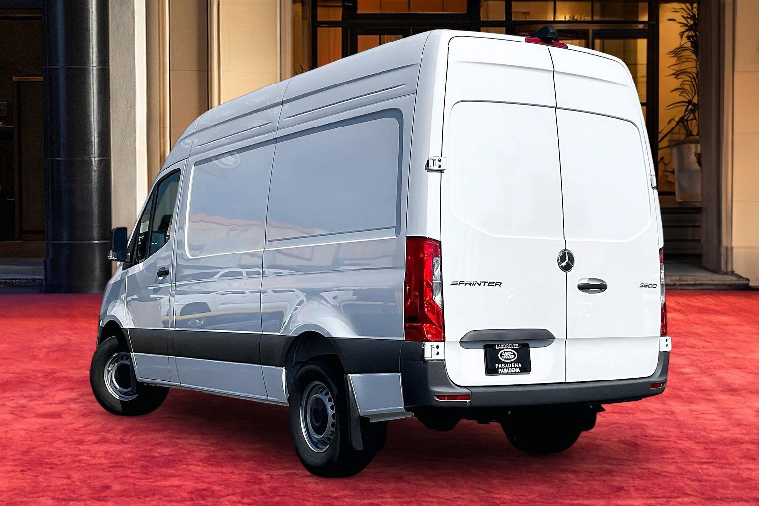 Used 2025 Mercedes-Benz Sprinter 2500 image 11